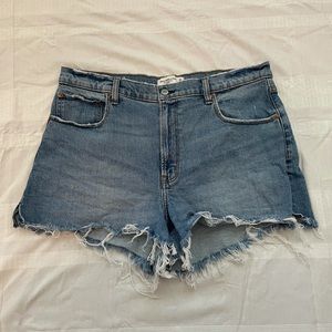 Abercrombie The Cutoff Short High Rise Size 32/14